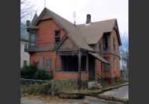 HAPHousing: 176 Quincy Street in Springfield’s Old Hill Neighborhood Before Renovations